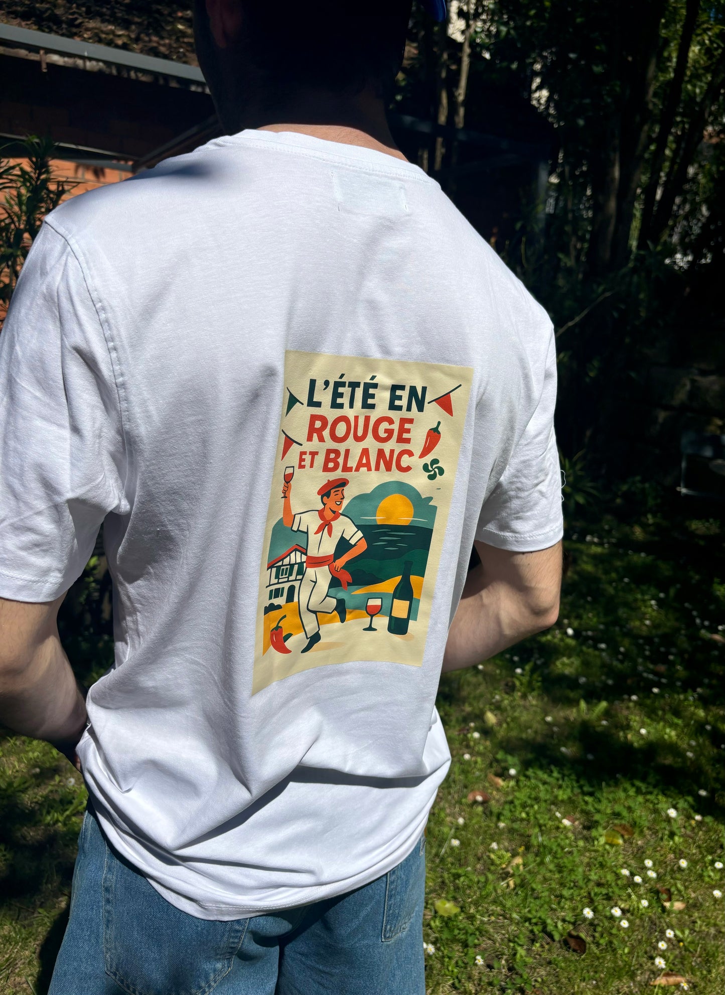 Tee-shirt « L’été en rouge et blanc »