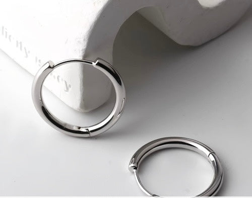 Minis Créoles argenté 1.6cm de diamètre