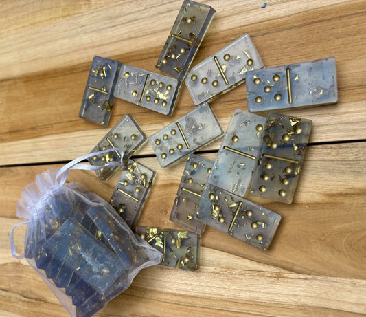 Jeu de dominos bleu translucide et or